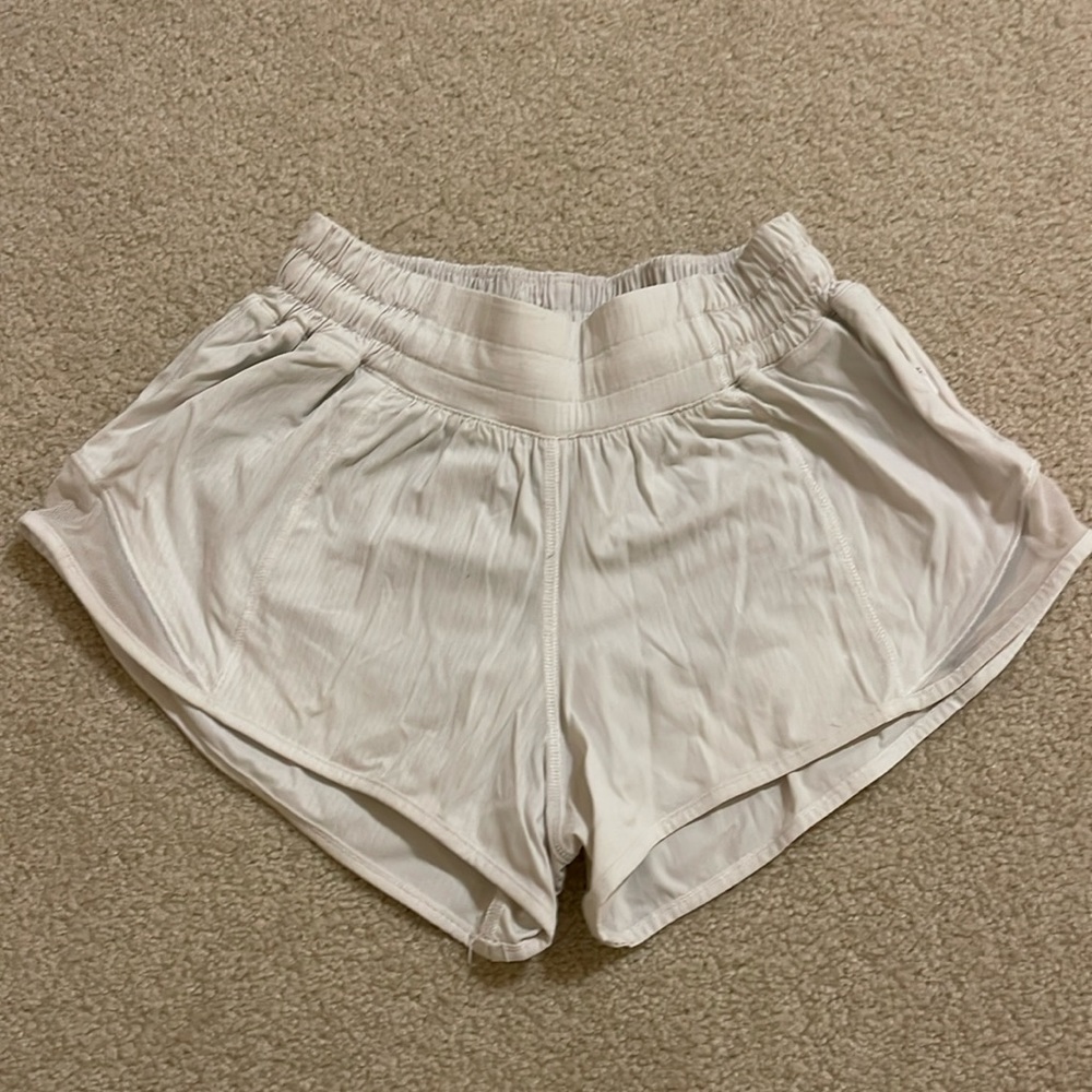 Lululemon Hotty Hot shorts